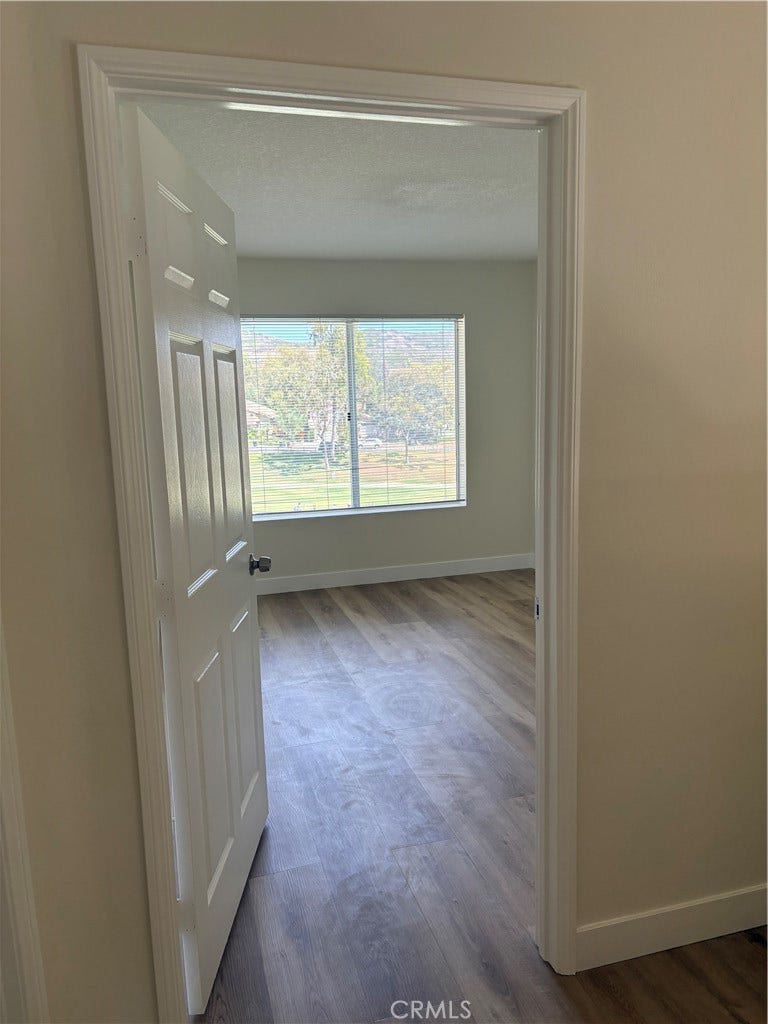 34 Reata, Rancho Santa Margarita, CA 92688 Enclosed loft