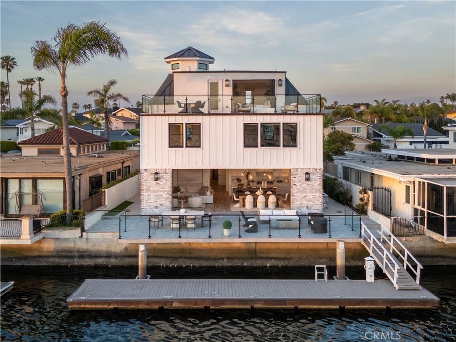 Property photo for 17007 Edgewater Lane, Huntington Beach, CA