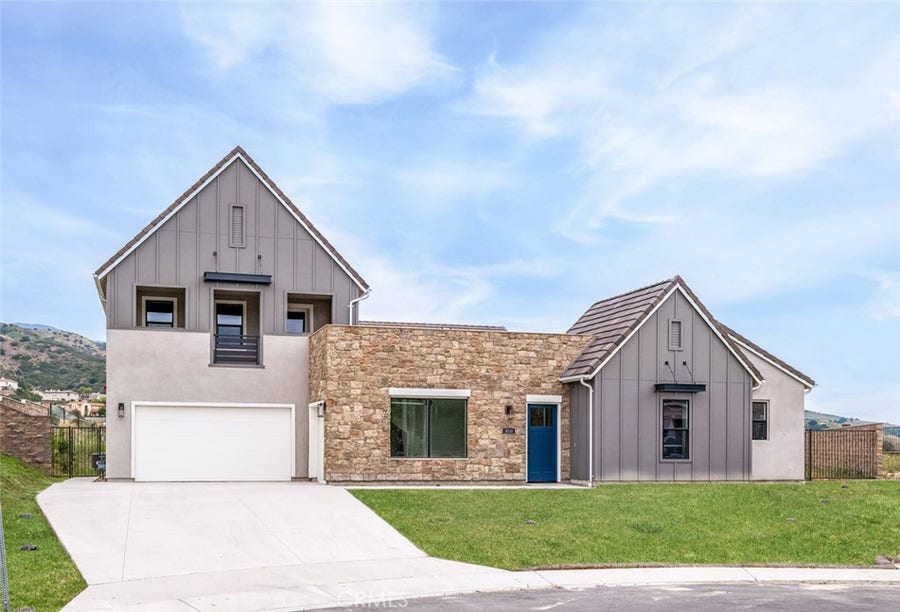 Property photo for 18510 Boulder Bluff, Silverado, CA