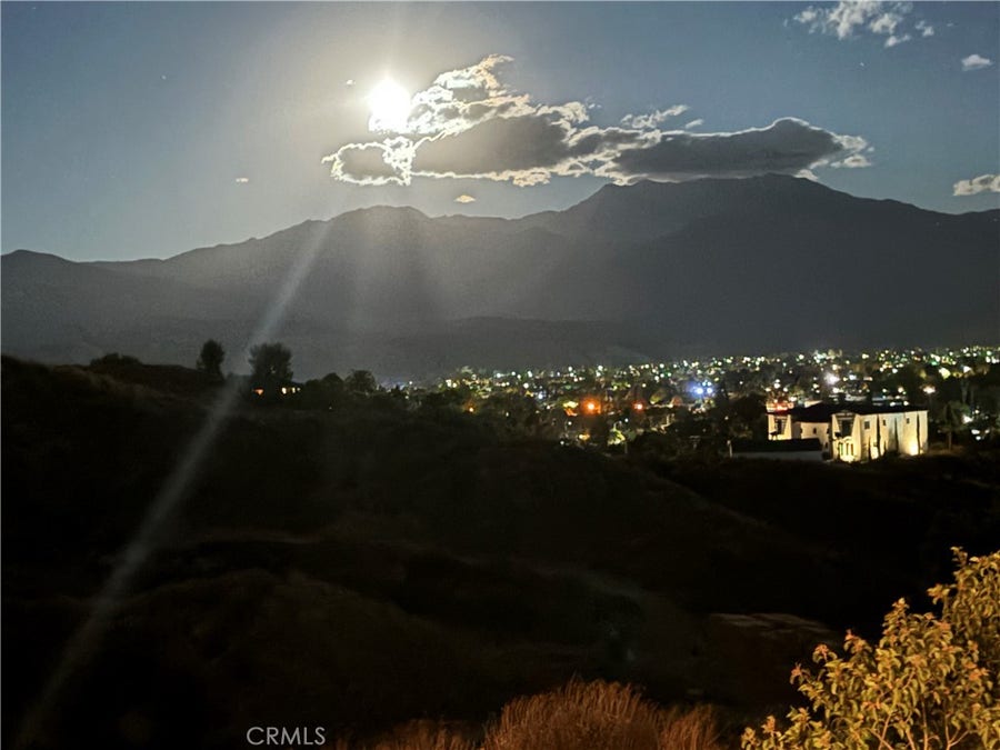 Property photo for 300 Anderson, Hemet, CA