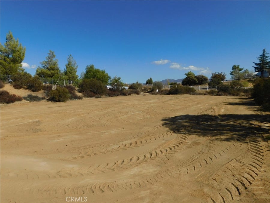 Property photo for 754 Rolling Hills Drive, Aguanga, CA