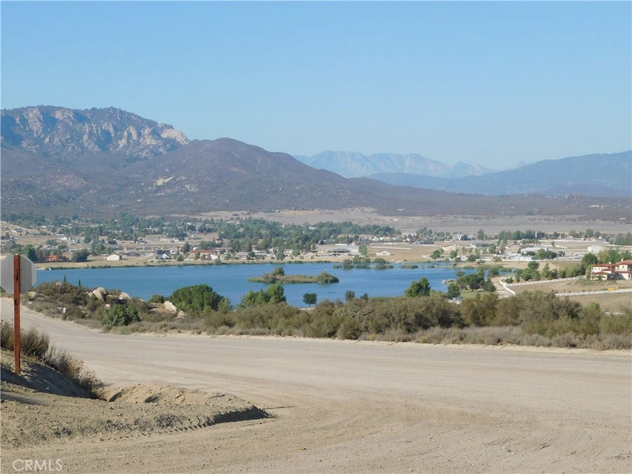 Property photo for 753 Rolling Hills Drive, Aguanga, CA