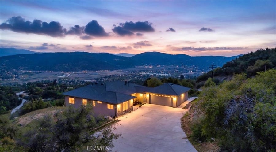 Property photo for 25250 Deertrail, Tehachapi, CA