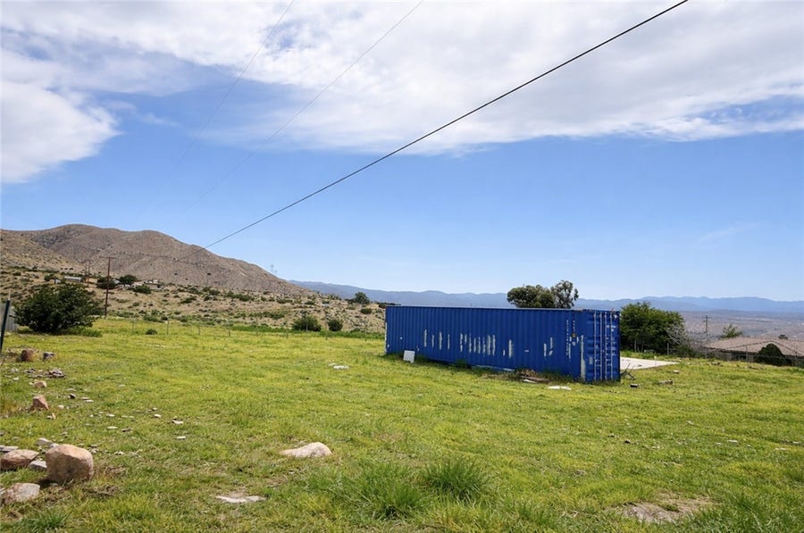 Property photo for 20485 Piedmont Rd, Apple Valley, CA