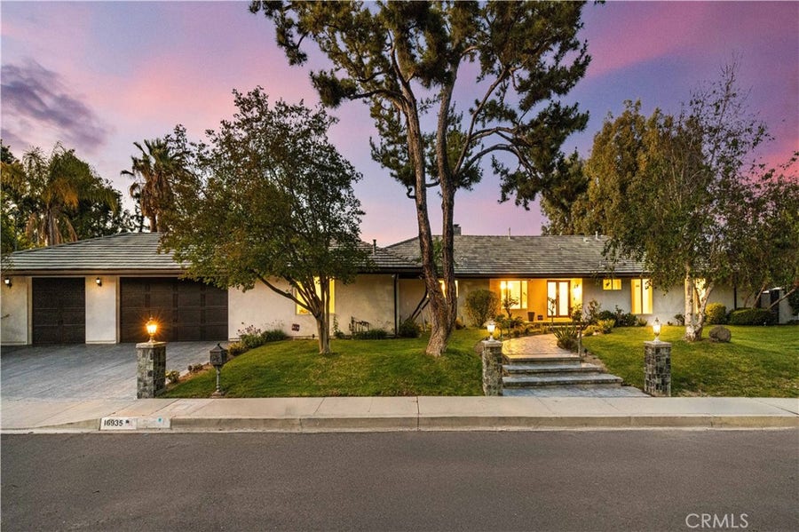 Property photo for 16935 Esquira Pl, Encino, CA