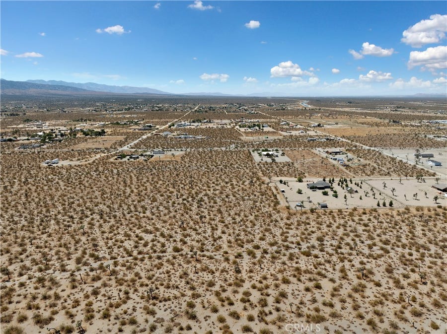 Property photo for 1 Wintergreen, Pinon Hills, CA