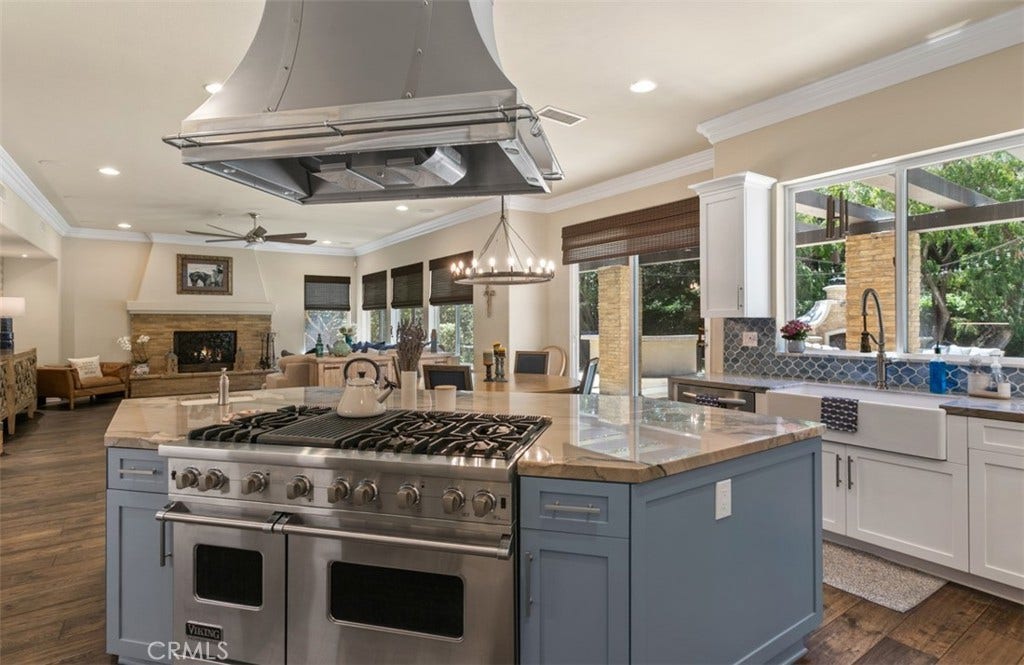 31201 Old San Juan Road, San Juan Capistrano, CA 92675 Island with built in stove and vented overhead