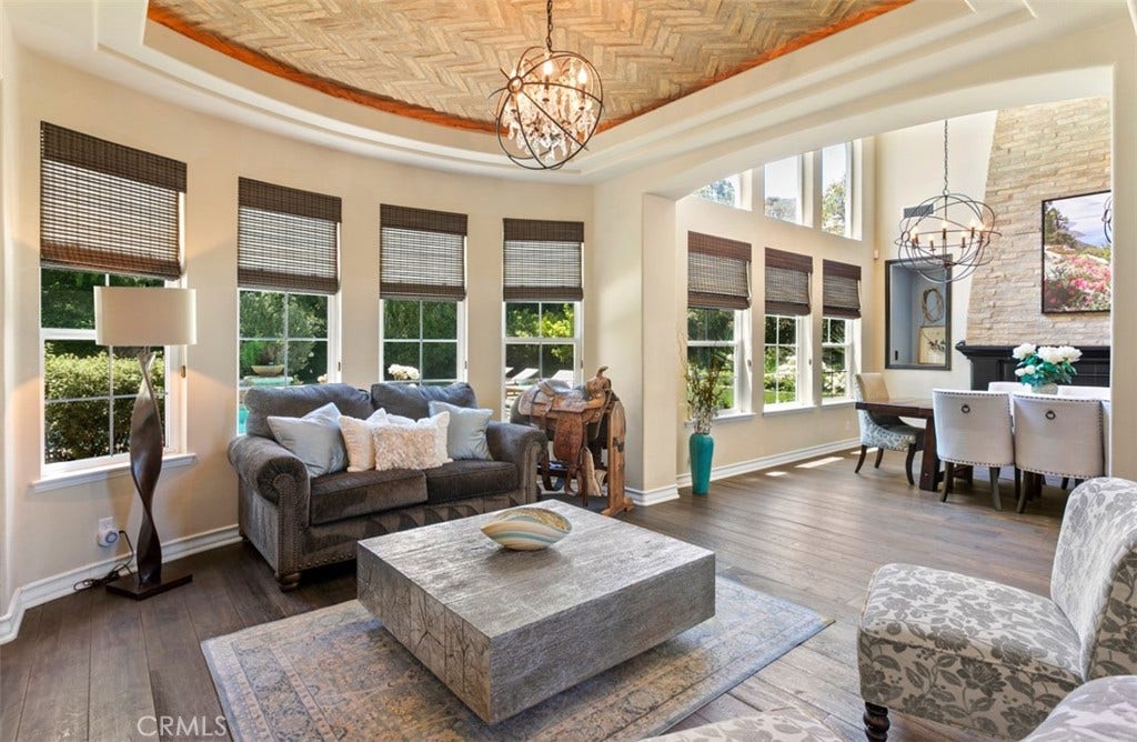 31201 Old San Juan Road, San Juan Capistrano, CA 92675 Parlor room or formal dining room