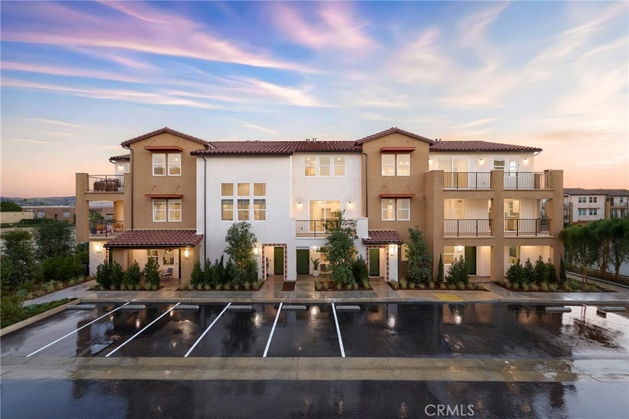 Property photo for 425 Paradiso Place, Covina, CA