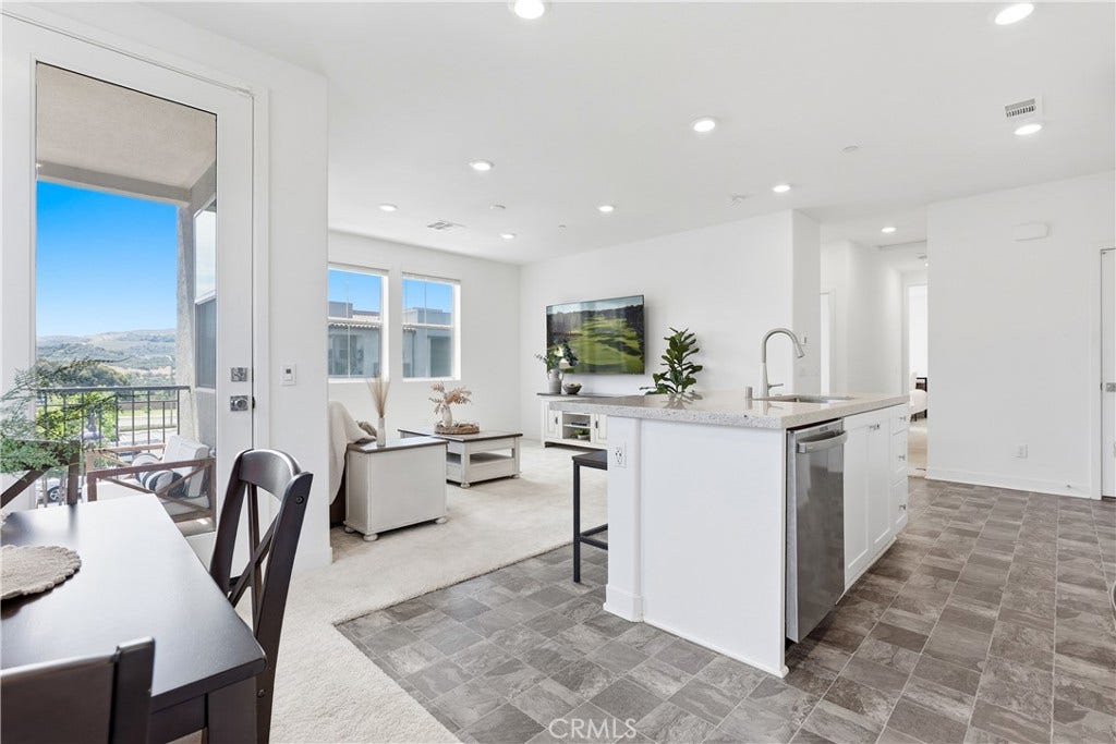1401 Lasso Way, #304, Rancho Mission Viejo, CA 92694 1401 Lasso Way, #304, Rancho Mission Viejo, CA 92694