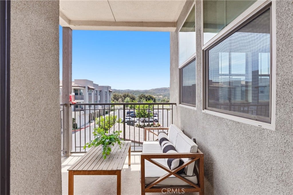 1401 Lasso Way, #304, Rancho Mission Viejo, CA 92694 1401 Lasso Way, #304, Rancho Mission Viejo, CA 92694