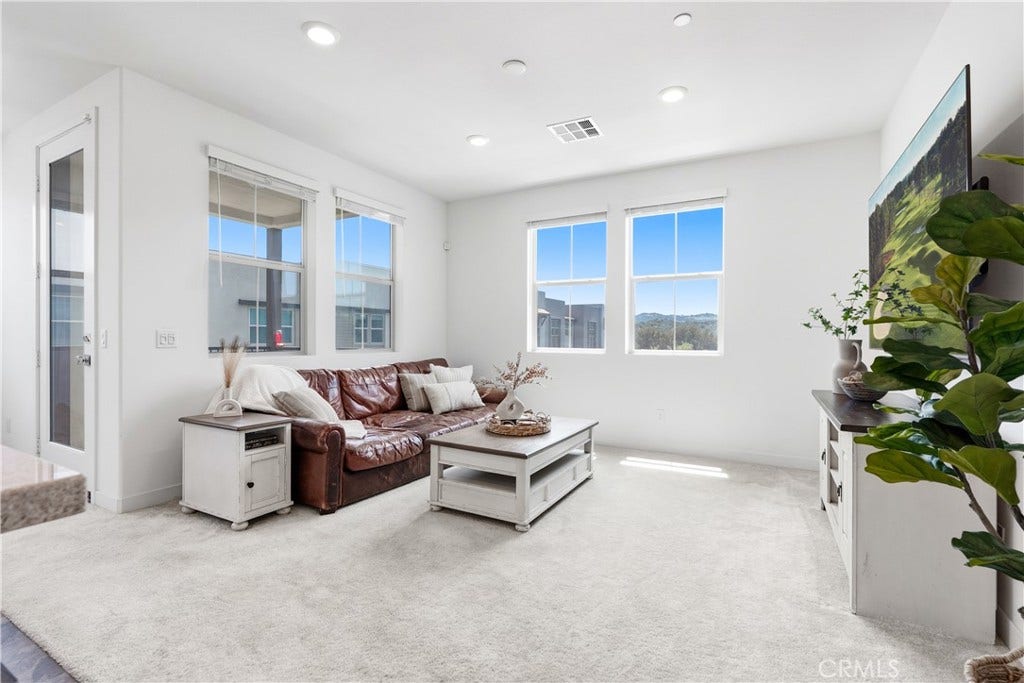 1401 Lasso Way, #304, Rancho Mission Viejo, CA 92694 1401 Lasso Way, #304, Rancho Mission Viejo, CA 92694