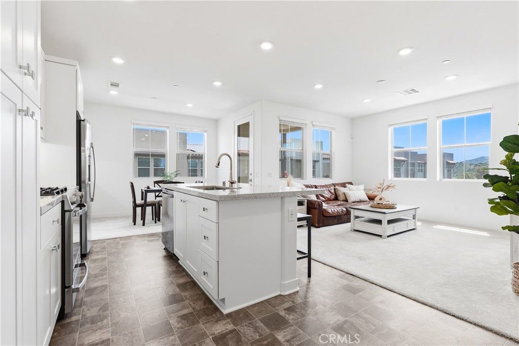 1401 Lasso Way, #304, Rancho Mission Viejo, CA 92694 1401 Lasso Way, #304, Rancho Mission Viejo, CA 92694