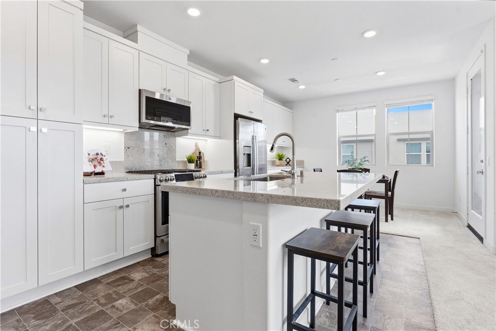 1401 Lasso Way, #304, Rancho Mission Viejo, CA 92694 1401 Lasso Way, #304, Rancho Mission Viejo, CA 92694