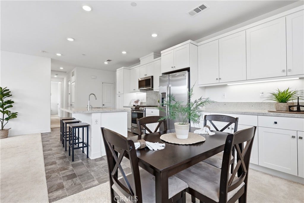 1401 Lasso Way, #304, Rancho Mission Viejo, CA 92694 1401 Lasso Way, #304, Rancho Mission Viejo, CA 92694