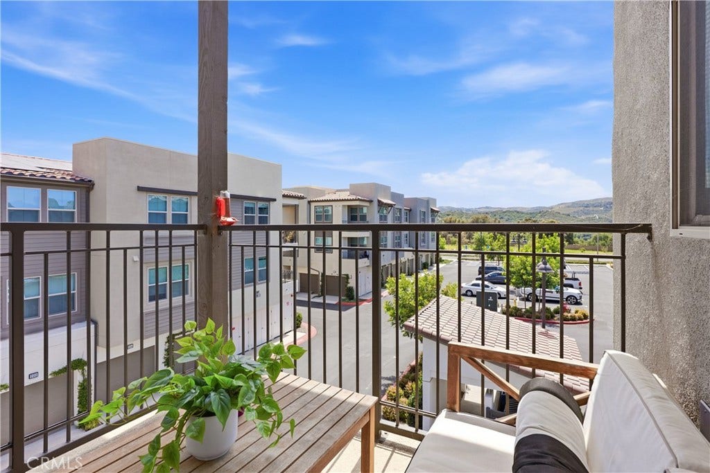 1401 Lasso Way, #304, Rancho Mission Viejo, CA 92694 1401 Lasso Way, #304, Rancho Mission Viejo, CA 92694