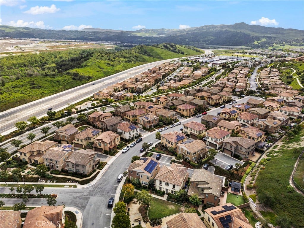 37 Majeza Court, Rancho Mission Viejo, CA 92694 37 Majeza Court, Rancho Mission Viejo, CA 92694