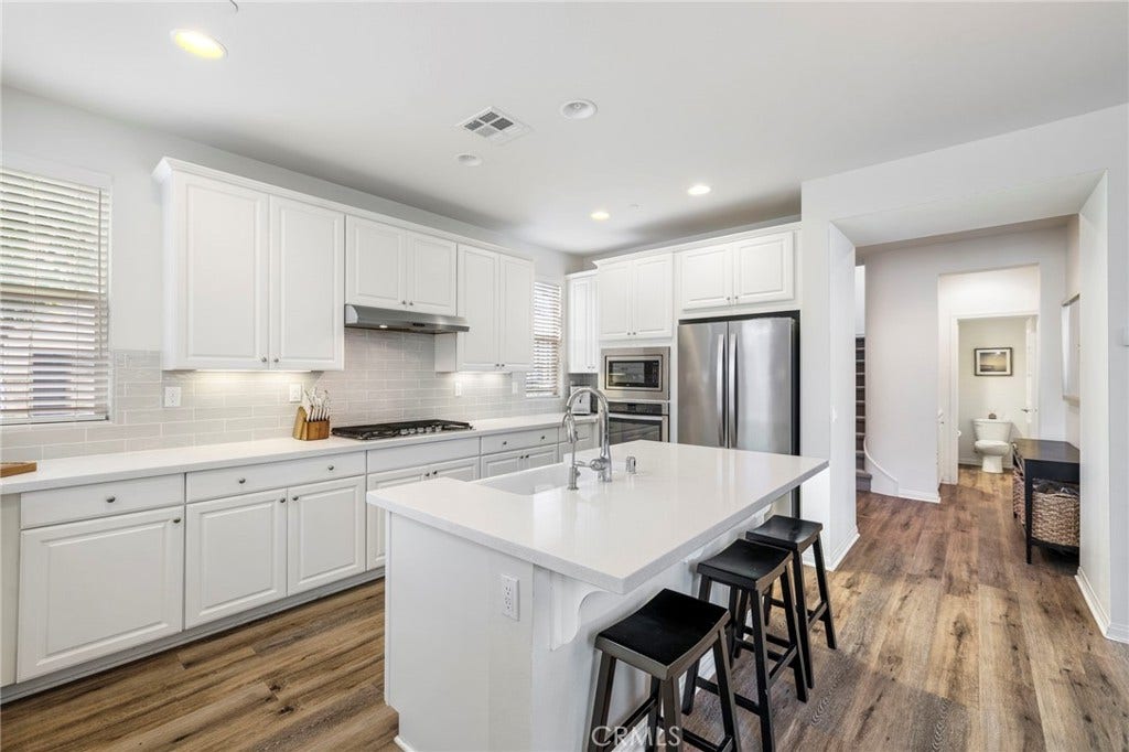 37 Majeza Court, Rancho Mission Viejo, CA 92694 37 Majeza Court, Rancho Mission Viejo, CA 92694