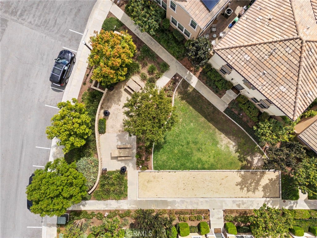 37 Majeza Court, Rancho Mission Viejo, CA 92694 37 Majeza Court, Rancho Mission Viejo, CA 92694