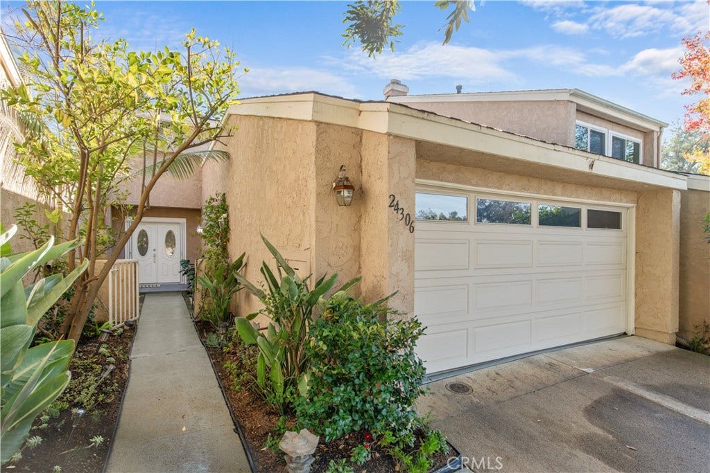 24306 Hillview, Laguna Niguel, CA 92677 24306 Hillview, Laguna Niguel, CA 92677