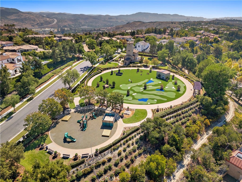 28 Tuscany, Ladera Ranch, CA 92694 28 Tuscany, Ladera Ranch, CA 92694
