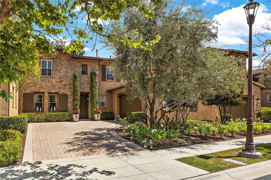 28 Tuscany, Ladera Ranch, CA 92694 28 Tuscany, Ladera Ranch, CA 92694