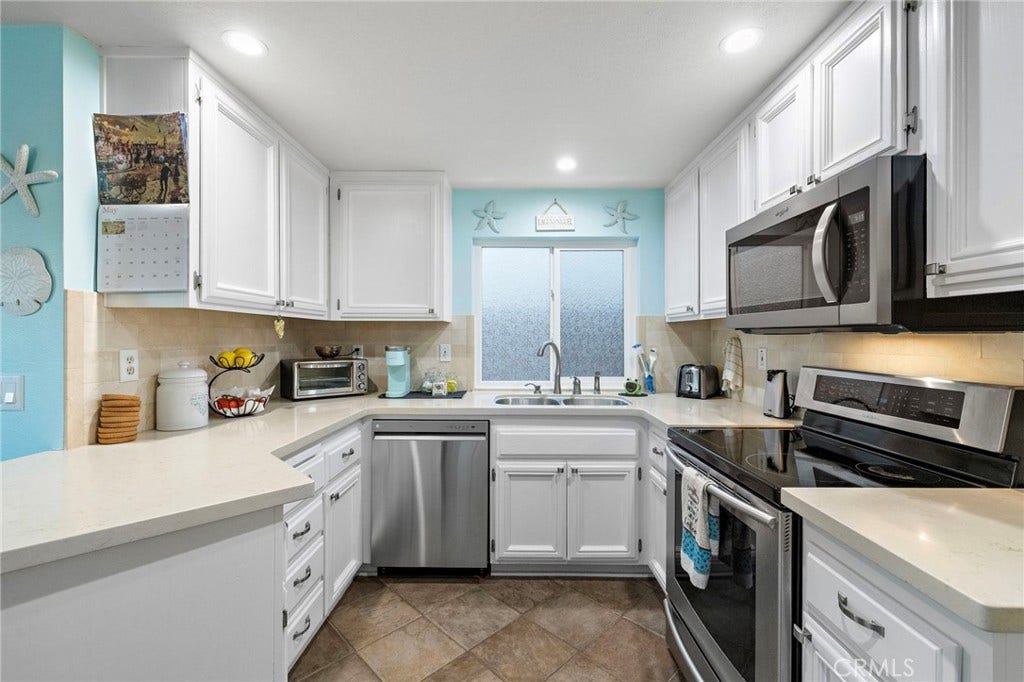 28752 Calle Vista, Laguna Niguel, CA 92677 Kitchen