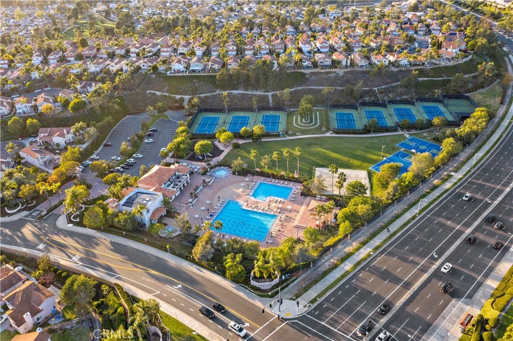 28752 Calle Vista, Laguna Niguel, CA 92677 The Club