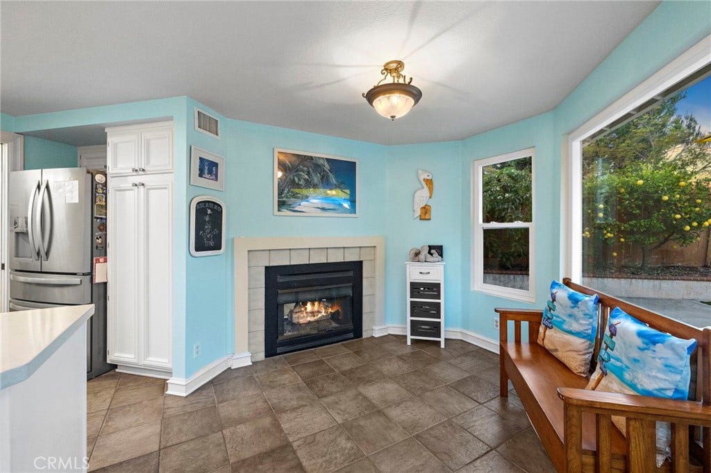 28752 Calle Vista, Laguna Niguel, CA 92677 Breakfast nook