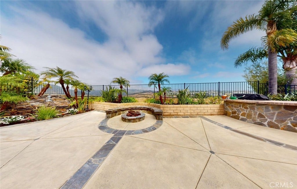 28671 Sea Point, Laguna Niguel, CA 92677 28671 Sea Point, Laguna Niguel, CA 92677