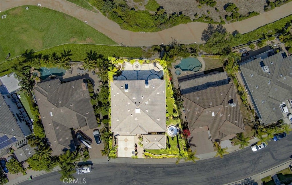 28671 Sea Point, Laguna Niguel, CA 92677 28671 Sea Point, Laguna Niguel, CA 92677
