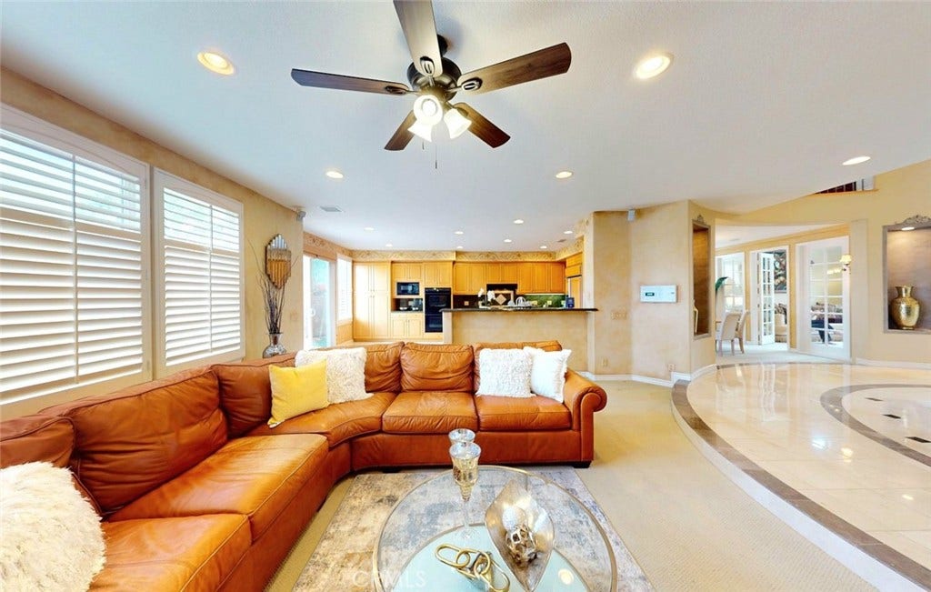28671 Sea Point, Laguna Niguel, CA 92677 28671 Sea Point, Laguna Niguel, CA 92677