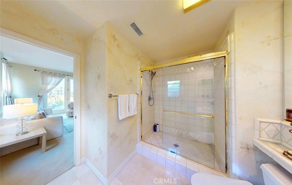 28671 Sea Point, Laguna Niguel, CA 92677 28671 Sea Point, Laguna Niguel, CA 92677