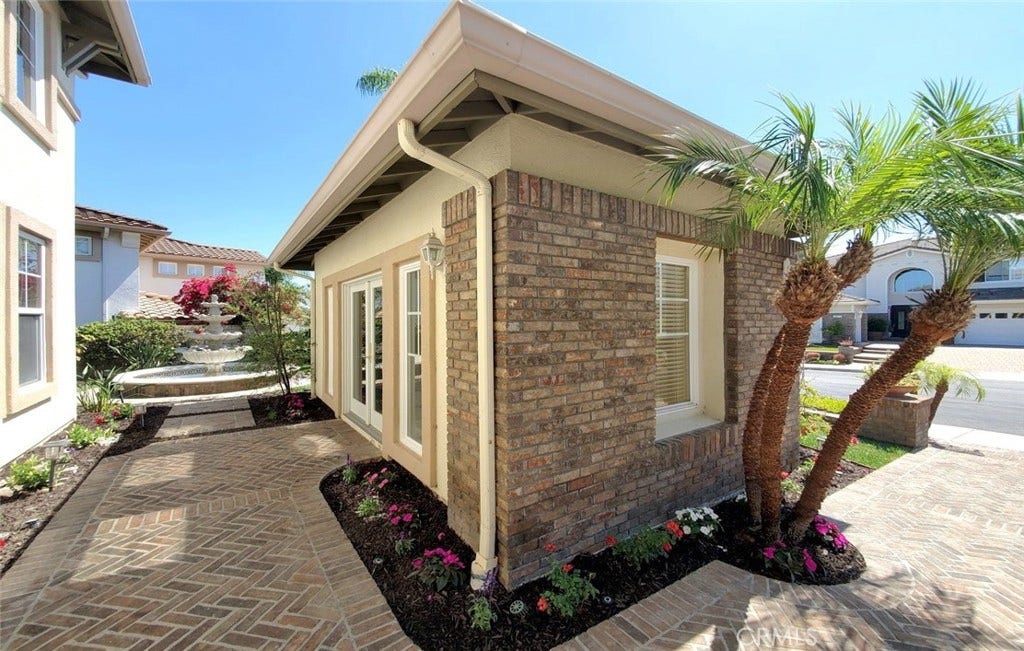28671 Sea Point, Laguna Niguel, CA 92677 28671 Sea Point, Laguna Niguel, CA 92677
