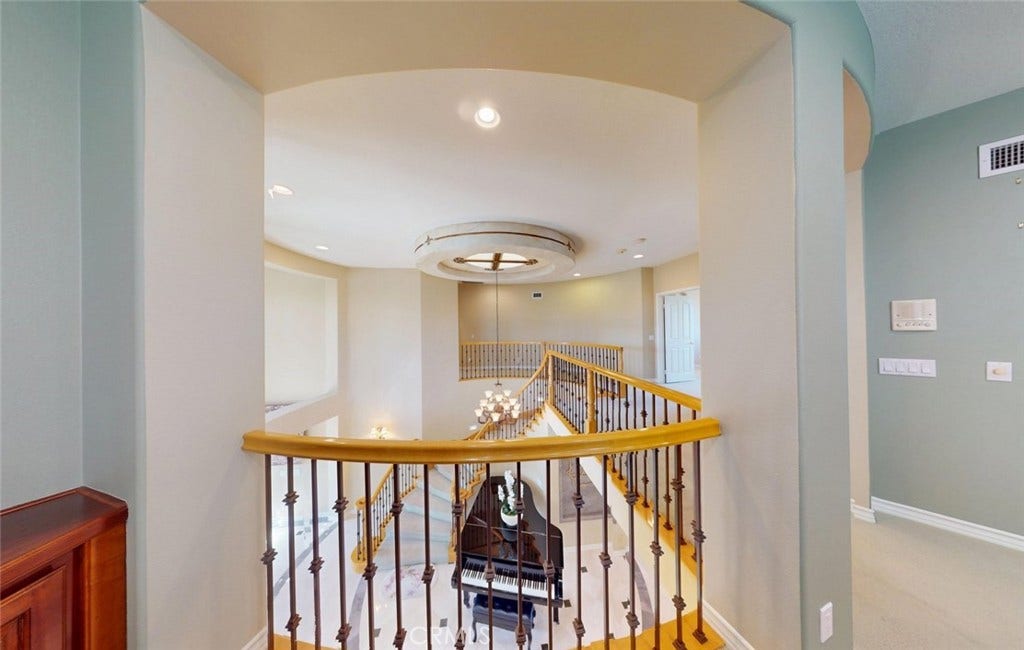 28671 Sea Point, Laguna Niguel, CA 92677 28671 Sea Point, Laguna Niguel, CA 92677