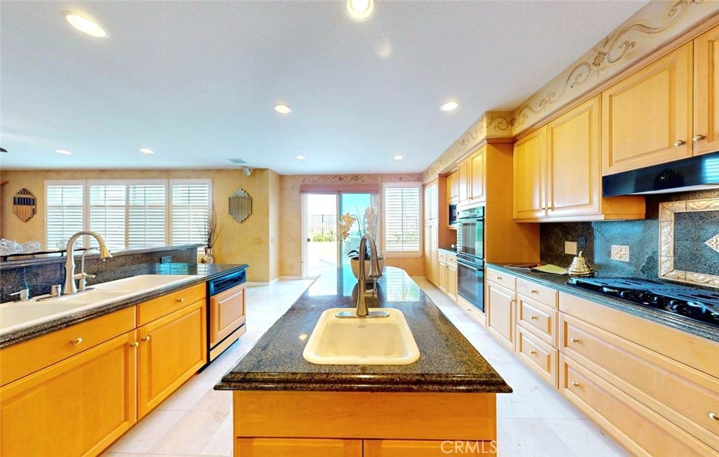 28671 Sea Point, Laguna Niguel, CA 92677 28671 Sea Point, Laguna Niguel, CA 92677