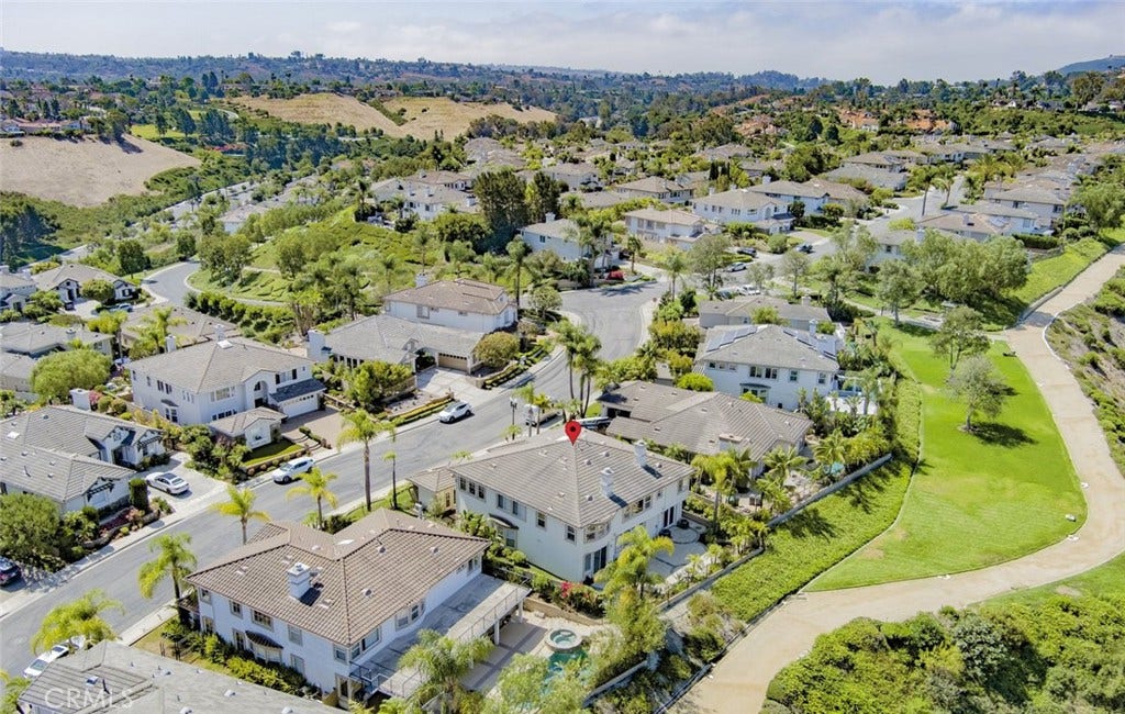 28671 Sea Point, Laguna Niguel, CA 92677 28671 Sea Point, Laguna Niguel, CA 92677