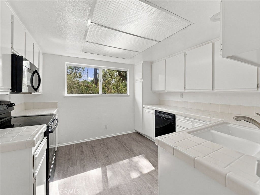 24879 Nueva Vista, Laguna Niguel, CA 92677 Kitchen with Morning Sun