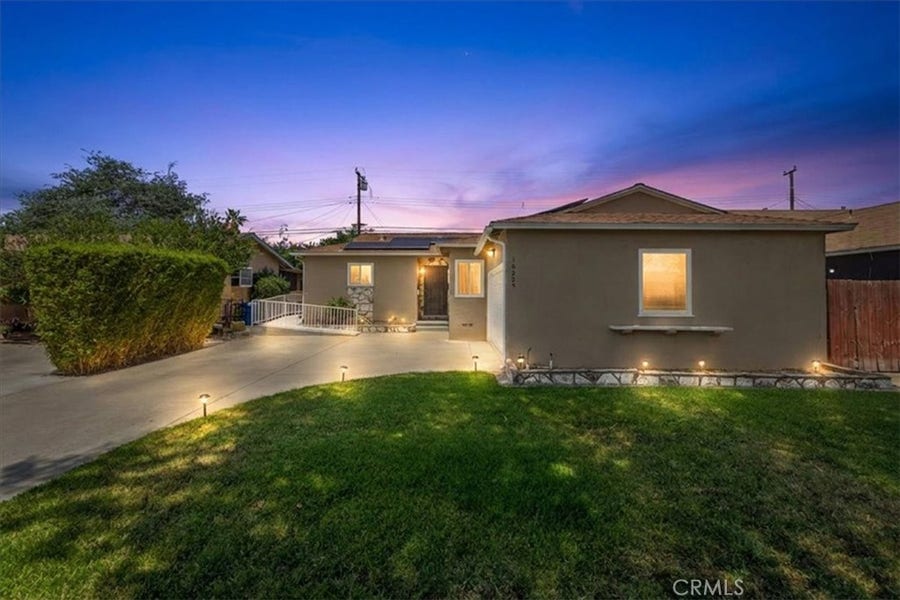 Property photo for 10225 Foster Rd, Downey, CA