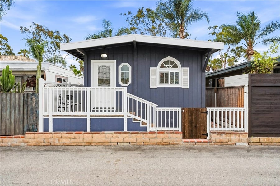 Property photo for 14 Cottonwood Lane, Seal Beach, CA