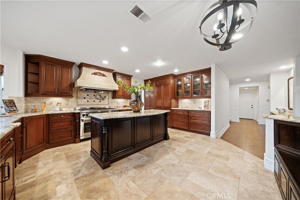22101 Stillwater, Mission Viejo, CA 92692 22101 Stillwater, Mission Viejo, CA 92692