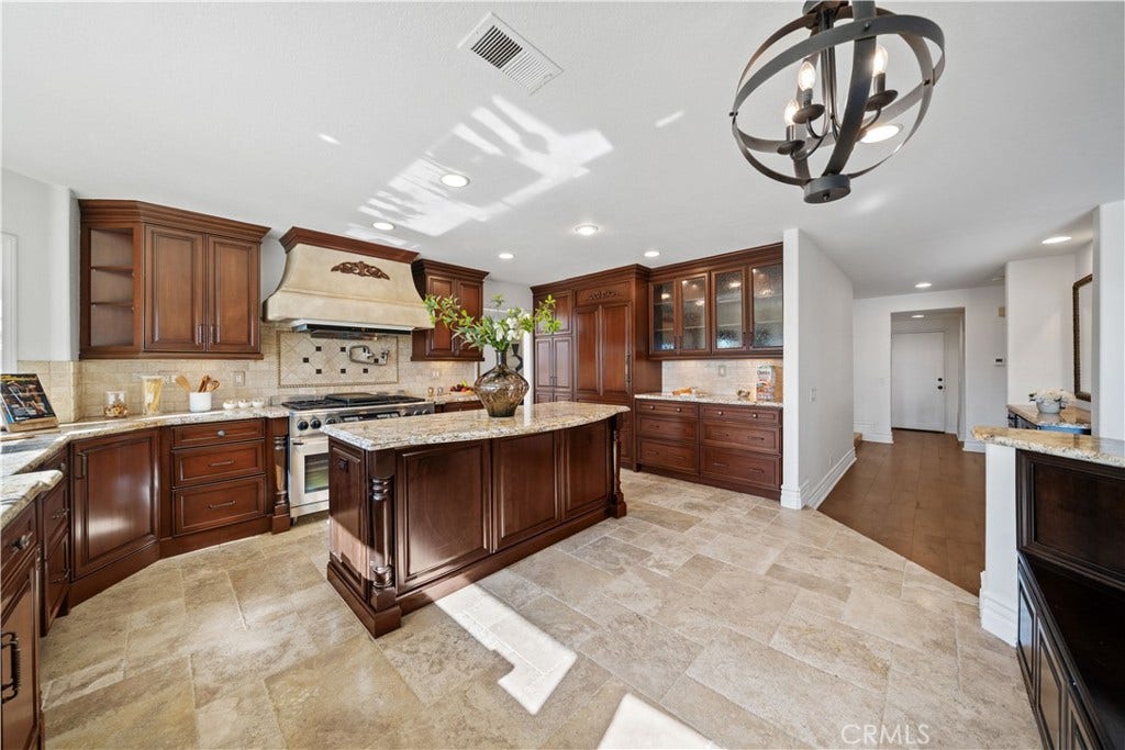 22101 Stillwater, Mission Viejo, CA 92692 22101 Stillwater, Mission Viejo, CA 92692