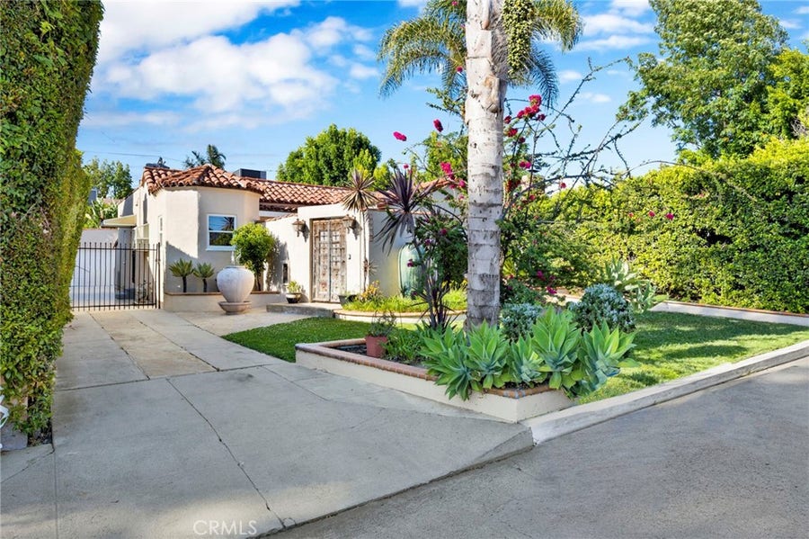 Property photo for 11301 Blix, West Toluca Lake, CA