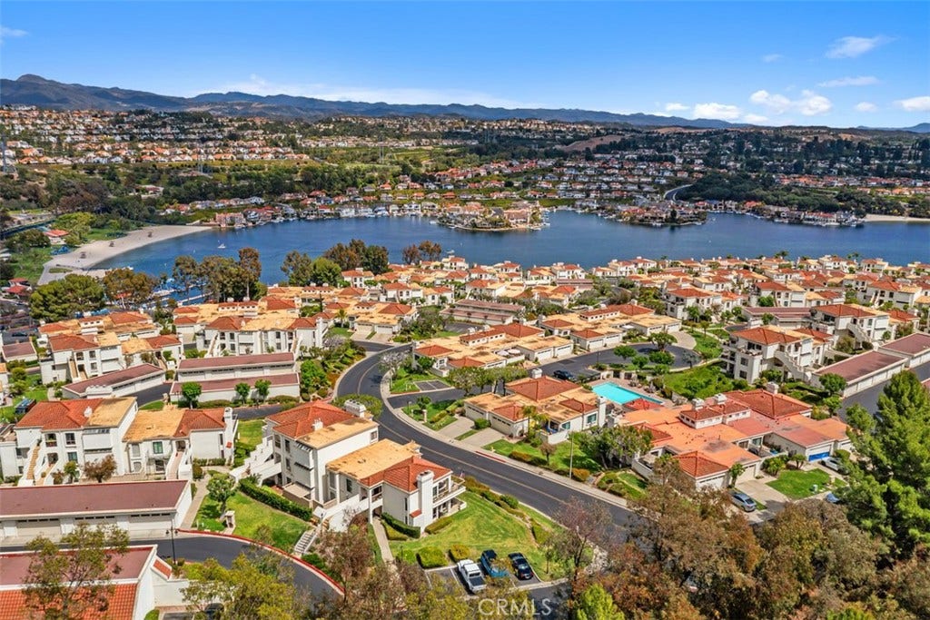 22392 Manacor, #1, Mission Viejo, CA 92692 22392 Manacor, #1, Mission Viejo, CA 92692