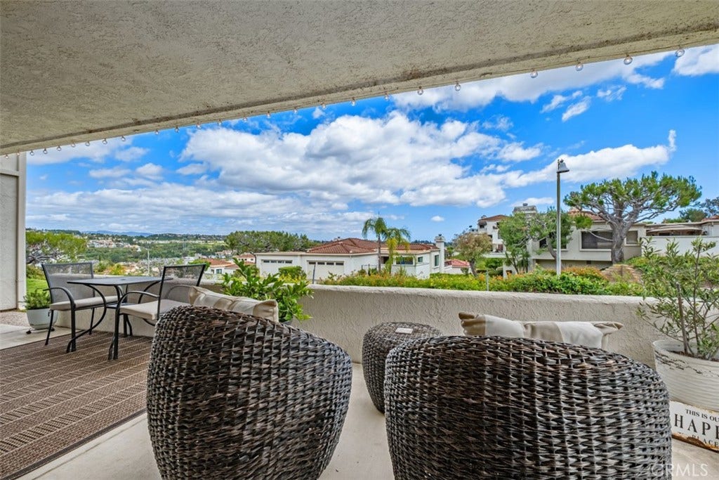 22392 Manacor, #1, Mission Viejo, CA 92692 22392 Manacor, #1, Mission Viejo, CA 92692