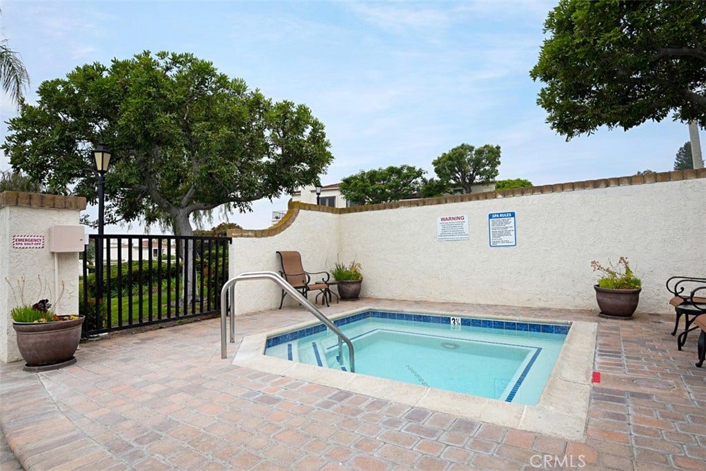 22392 Manacor, #1, Mission Viejo, CA 92692 22392 Manacor, #1, Mission Viejo, CA 92692