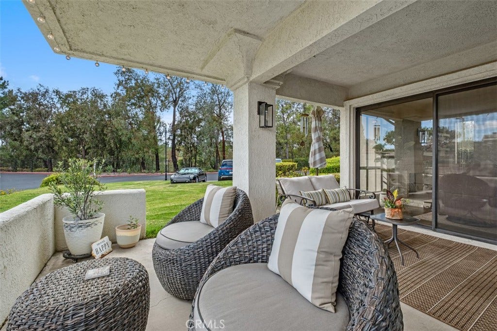 22392 Manacor, #1, Mission Viejo, CA 92692 22392 Manacor, #1, Mission Viejo, CA 92692