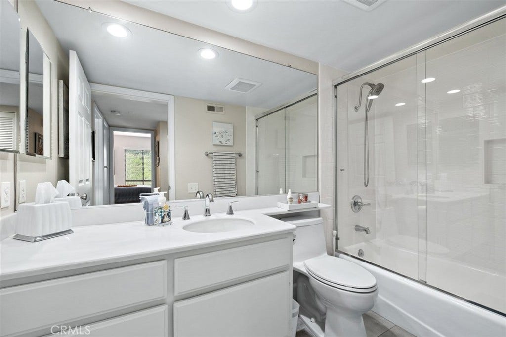22392 Manacor, #1, Mission Viejo, CA 92692 22392 Manacor, #1, Mission Viejo, CA 92692