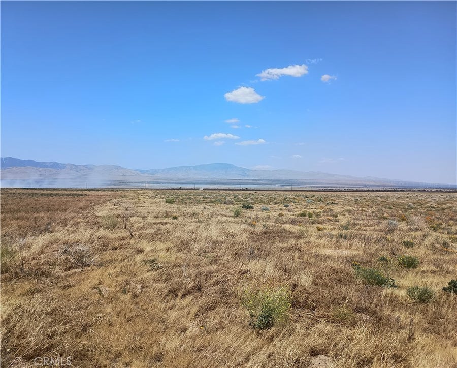 Property photo for 11 223rd Stw Drt Vic Ave C, Fairmont, CA