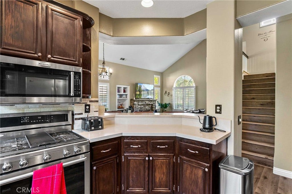 9 El Guiro, Rancho Santa Margarita, CA 92688 9 El Guiro, Rancho Santa Margarita, CA 92688